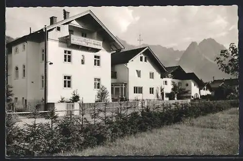 AK Garmisch, Eisenbahner-Erholungsheim Haus an der Wiese