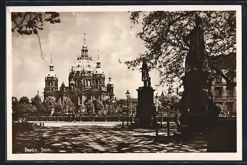 AK Berlin, Blick auf den Dom