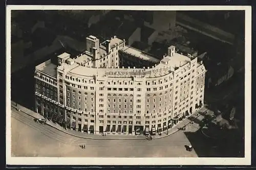 AK Milano, Hotel Titanus