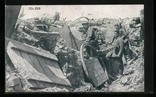 AK Soldaten im zerschossenen Schützengraben
