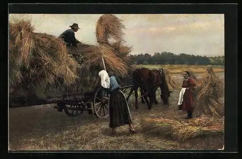 Künstler-AK Bauern beladen das Pferdegspann mit der Ernte