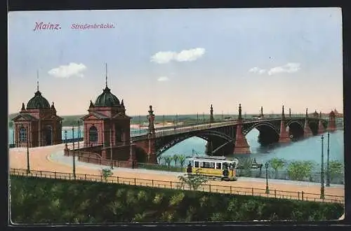AK Mainz, Strassenbrücke mit Strassenbahn