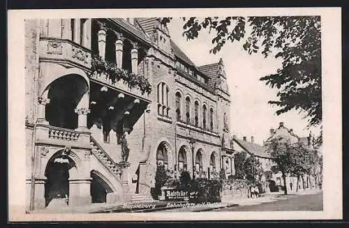 AK Bückeburg, Bahnhofstrasse mit Rathaus