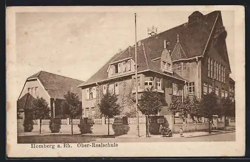 AK Homberg a. Rh., Ober-Realschule im Sonnenschein