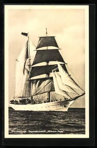 AK Warnemünde, Segelschulschiff Wilhelm Pieck