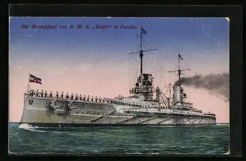 AK Die Mannschaft von S.M.S. Kaiser in Parade