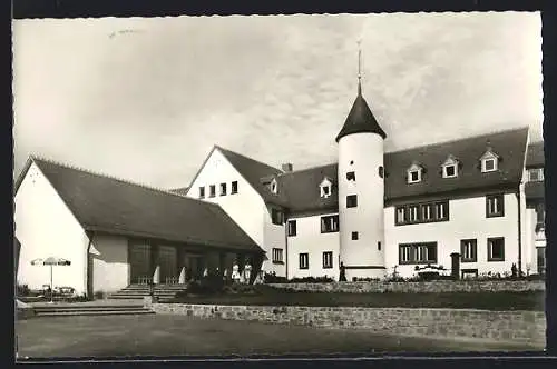 AK Höchst / Odenwald, Ev. Jugendzentrum, Aula mit Propsteigebäude