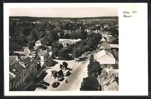AK Mauer, Blick in den Ort auf eine Strasse