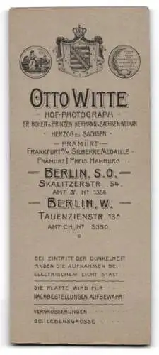 Fotografie Otto Witte, Berlin, Skalitzerstr. 54, Eleganter Herr mit Schnauzbart