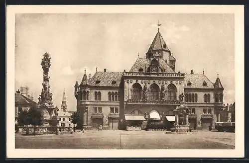 AK Korneuburg /N.-Ö., Säulendenkmal und Rathaus