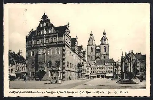 AK Wittenberg / Lutherstadt, Rathausplatz mit Denkmal