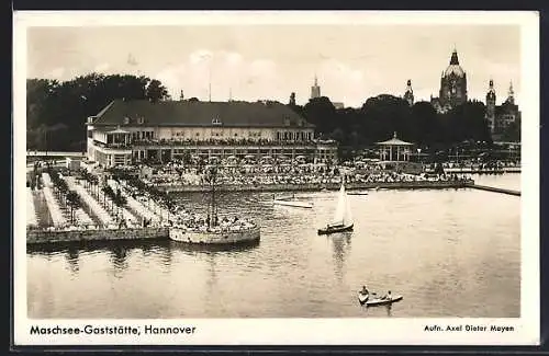 AK Hannover, Maschsee-Gaststätte mit Besuchern und Booten