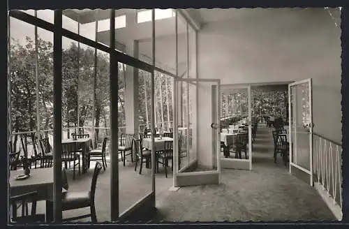 AK Boppard am Rhein, Bergrestaurant-Cafe Gedeonseck, Innenansicht