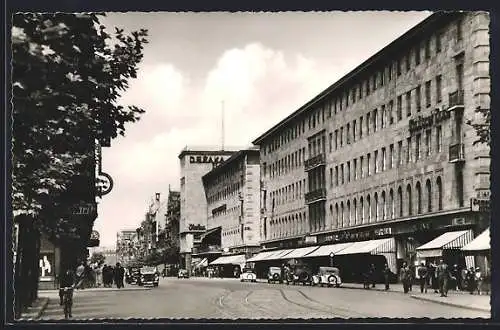 AK Mannheim, Strasse am Plankenhof mit Geschäften