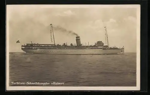 AK Passagierschiff Turbinen-Schnelldampfer Kaiser auf See
