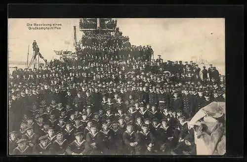 AK Die Besatzung eines Grosskampfschiffes