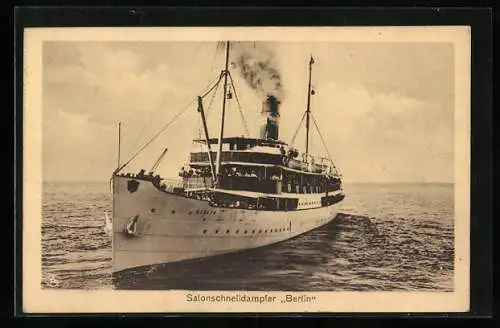 AK Salonschnelldampfer Berlin in Fahrt