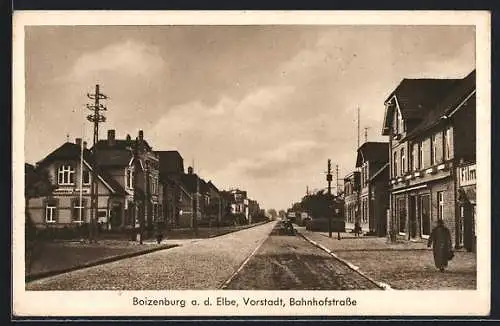 AK Boizenburg a. d. Elbe, Bahnhofstrasse mit Geschäften in der Vorstadt