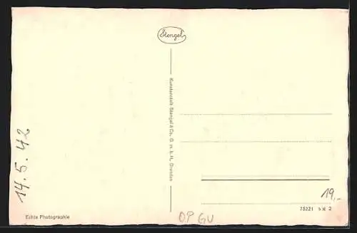 AK Insterburg, Hindenburgstrasse mit Geschäften