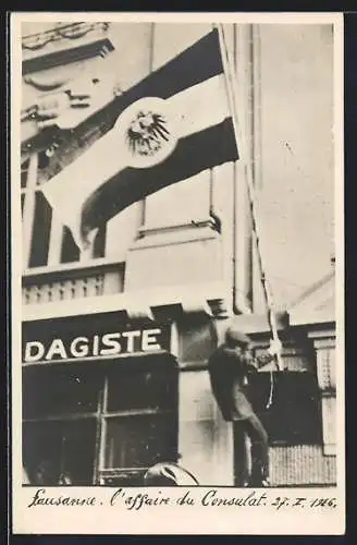 AK Lausanne, Schweizer Studenten-Protest zum Kaisergeburtstag 27.1.1916 am Deutschen Konsulat