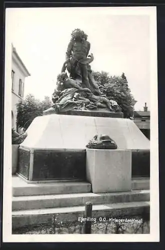 AK Eferding /O.Ö., Ansicht vom Kriegerdenkmal