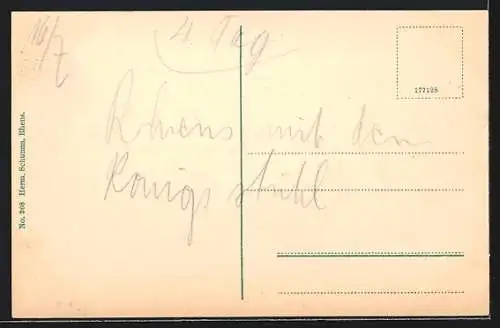 AK Rhens a. Rhein, Strassenpartie mit Rathaus und historischen Häusern