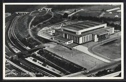 AK Berlin-Charlottenburg, Deutschlandhalle als Luftbild