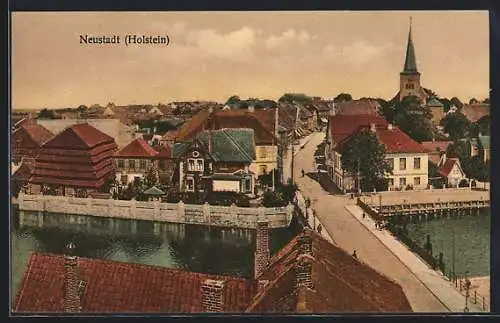 AK Neustadt / Holstein, Hafen und Brückstrasse mit Kirche