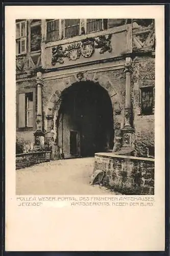 AK Polle a. Weser, Portal des früheren Amtshauses jetzigen Amtsgerichts neben der Burg