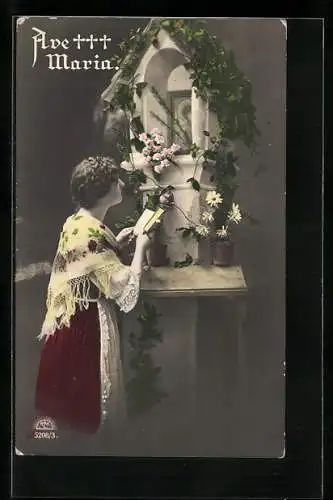 Foto-AK R & K / L Nr. 5208/3: Junge Frau an einem Schrein liest die Bibel