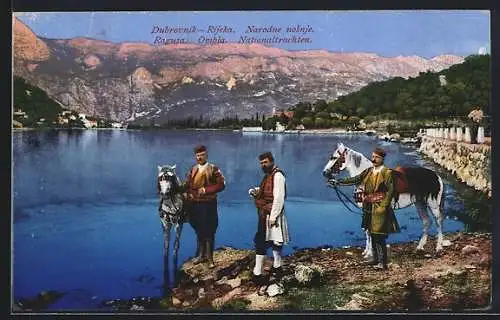 AK Dubrovnik, Teilansicht mit See und Männer in Nationaltrachten