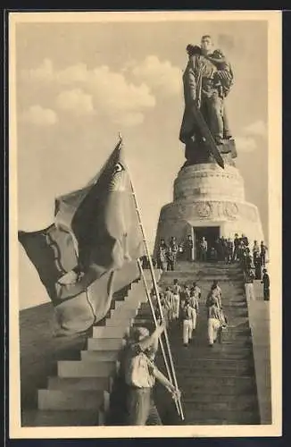 AK Kranzniederlegung am sowjetischen Ehrenmal in Berlin-Treptow