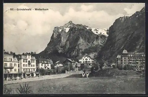 AK Grindelwald, Ortspartie mit Wetterhorn