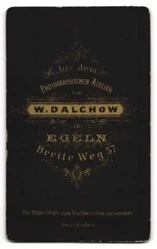 Fotografie W. Dalchow, Egeln, Breite Weg 57, Bürgerlicher mit Schnauzbart im Anzug