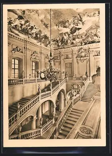 AK Würzburg, Residenz, Treppenhaus von J. Balthasar Neumann mit Deckengemälde von G. B. Tiepolo