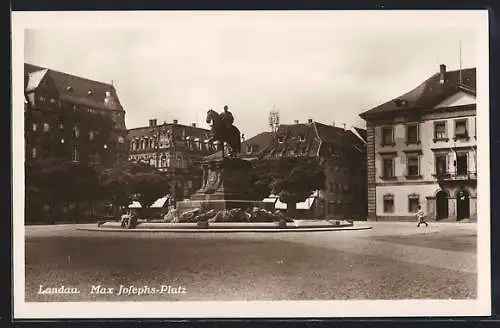 AK Landau / Pfalz, Denkmal auf dem max Josephs-Platz
