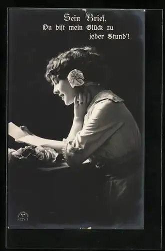 Foto-AK R & K / L Nr. 8325 /3: Junge Dame liest einen Brief