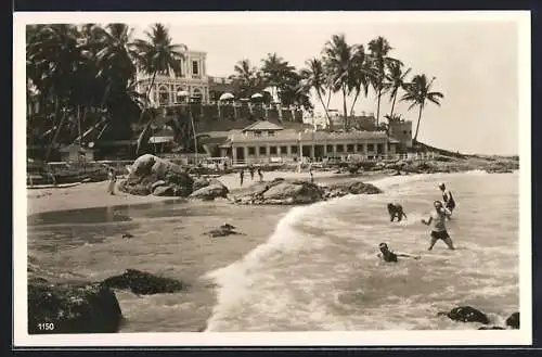 AK Ceylon, Mount Lavinia Beach