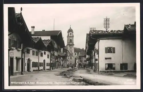 AK Mittenwald, Obere Marktstrasse mit Blick zur Kirche