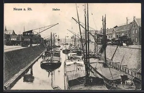 AK Neuss a. Rh., Hafen mit Kränen