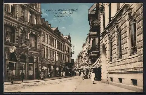 AK Wiesbaden, Marktstrasse mit Geschäften