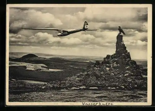 AK Wasserkuppe, Segelflieger über Fliegerdenkmal