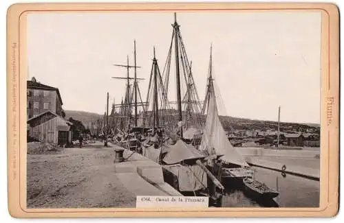 Fotografie Stengel & Co., Dresden, Ansicht Fiume, Canal de la Fiumara, Segelschiffe