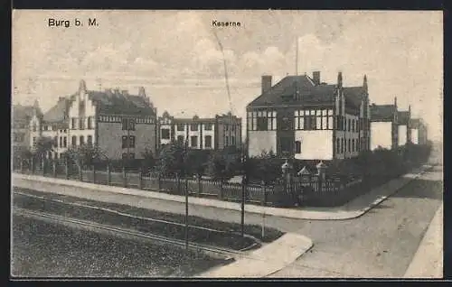 AK Burg bei M., Strasseneck an der Kaserne