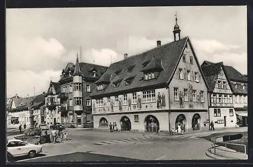 AK Haslach im Schwarzwald, Strassenpartie mit Rathaus