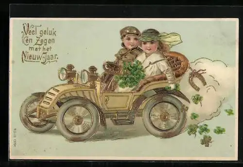 AK Neujahrsgruss, Mann und Frau im Auto mit Glücksklee