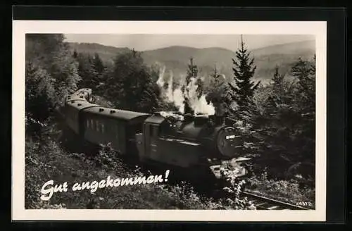 AK Eisenbahn fährt durch einen Wald