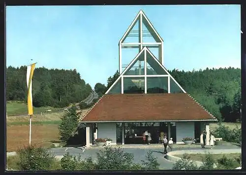 AK Adelsried / Augsburg, Partie an der Autobahnkirche Maria Schutz der Reisenden