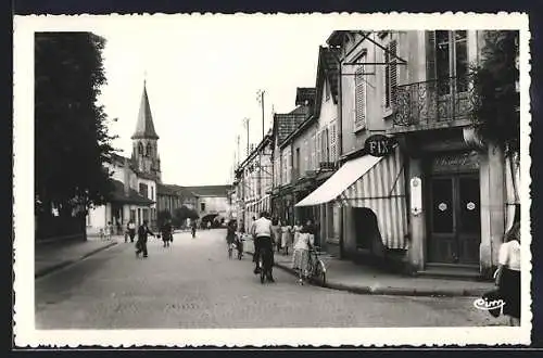 AK Thaon-les-Vosges, Avenue des Fusillés