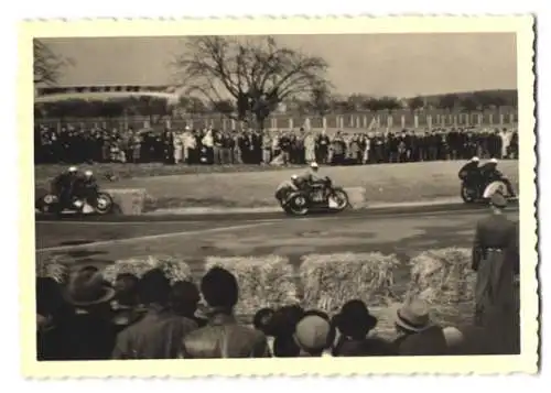 12 Fotografien Motorradrennen, Watsonian, Beiwagenrennen